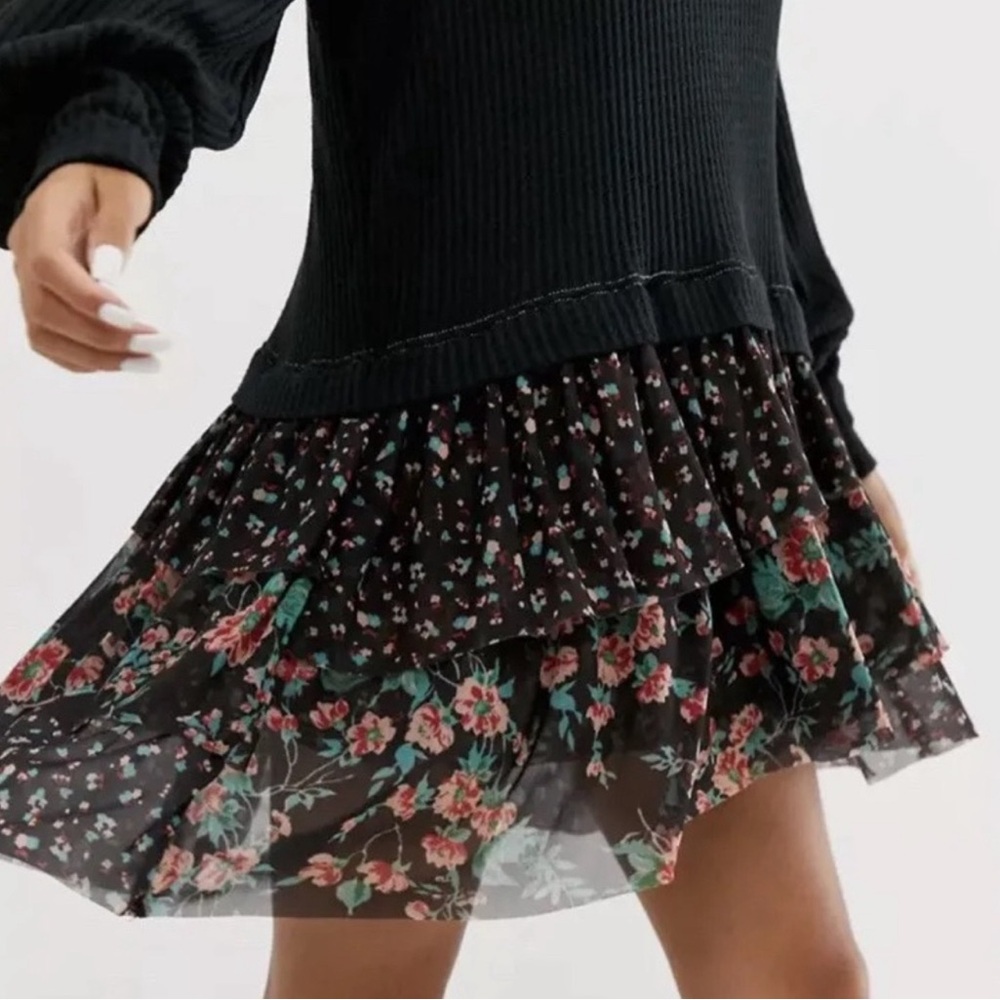FREE PEOPLE OPPOSITES ATTRACT MINI DRESS BLACK FLORAL MEDIUM - Picture 3 of 5